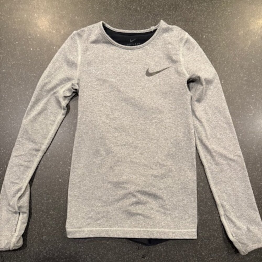 Nike Youth Dri Fit  Pro Warm LS Size Small